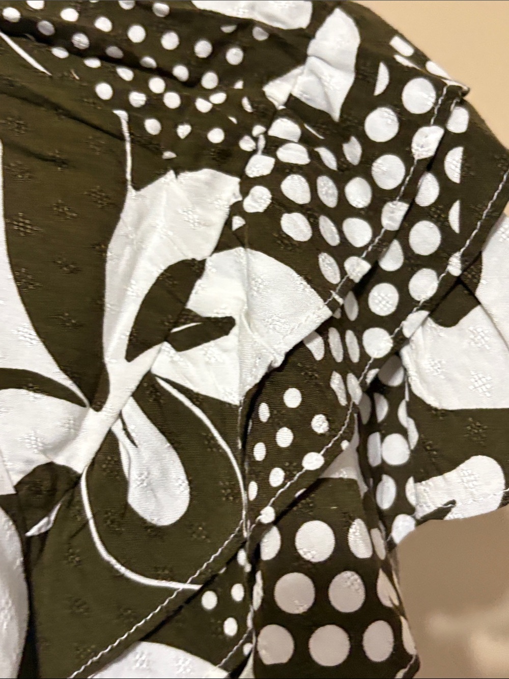 049 NWT Rose & Olive Brown Floral Tie-Front Blouse - Picture 11 of 13